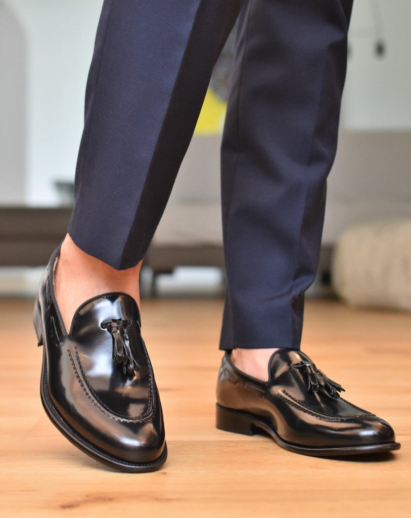 Mocassino Uomo Con Nappine In Pelle Nera E Suola In Gomma Ofanto mocassino-uomo-con-nappine-in-pelle-nera-e-suola-in-gomma-ofanto