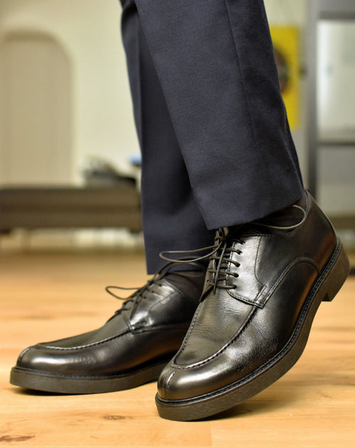 Scarpe nere sportive eleganti deals