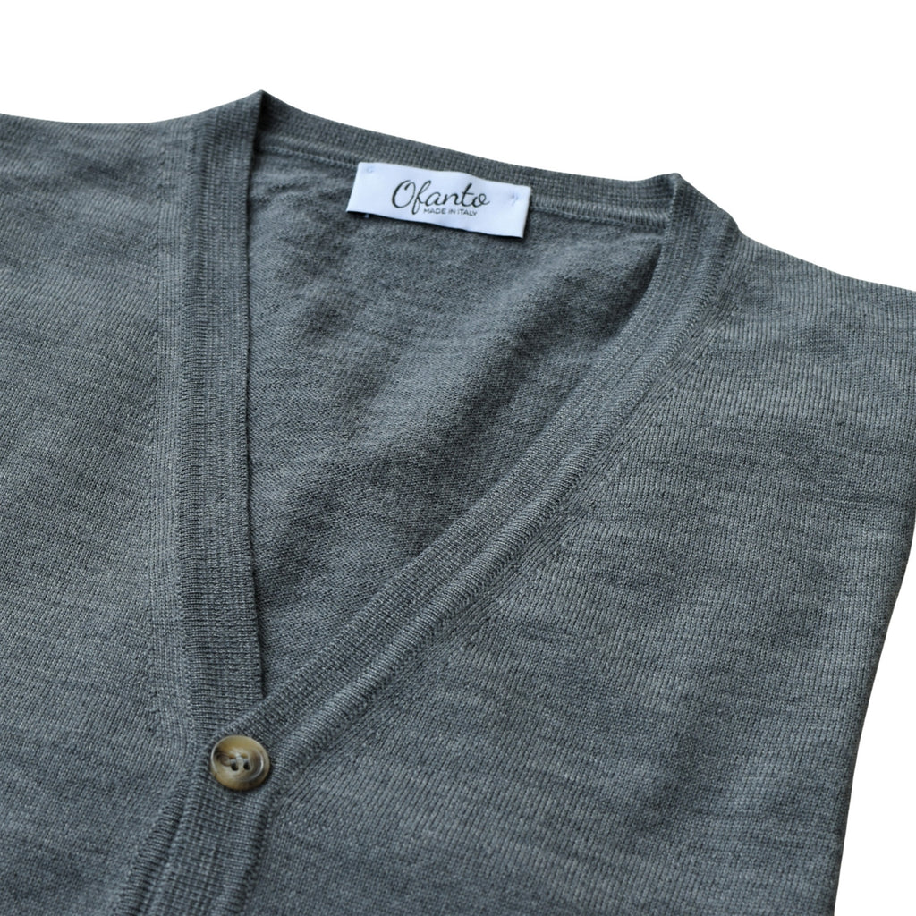 Il Cardigan in 100% Lana Merino Extrafine - Grigio